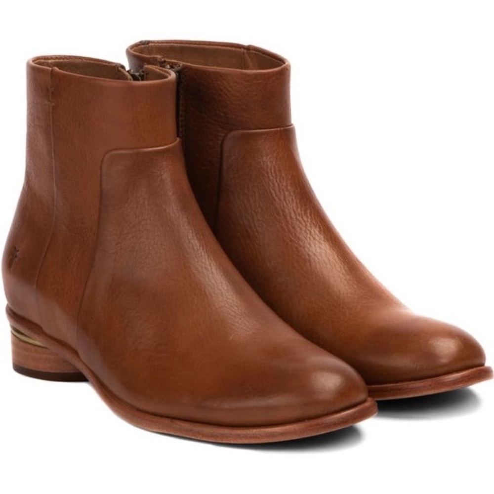 LIKE NEW Frye Charlie Seam Short Boot 71896 Brown Leather Ankle Bootie